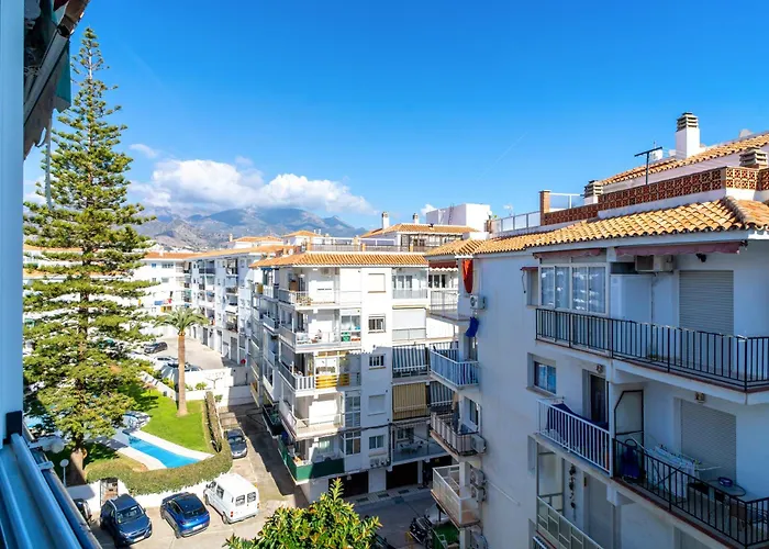 By Casasol アパート *